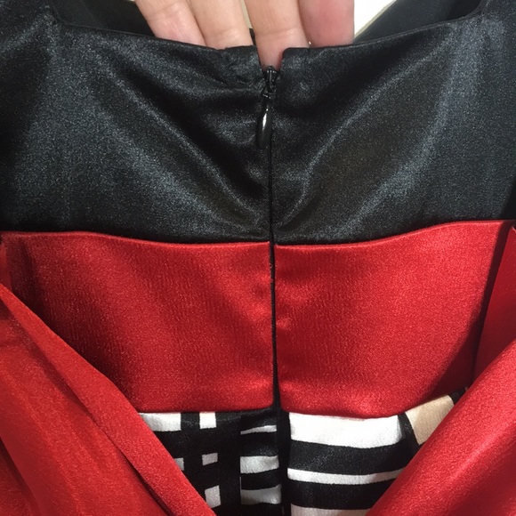 Stunning mini dress. - Picture 3 of 5